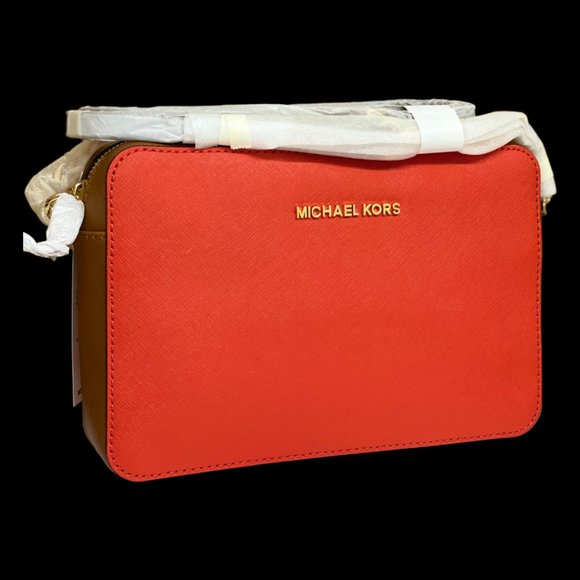 MICHAEL Michael Kors Handbags - NWT Michael Kors Jet Set Travel Large E/W Colorblock Chain Strap Crossbody Bag